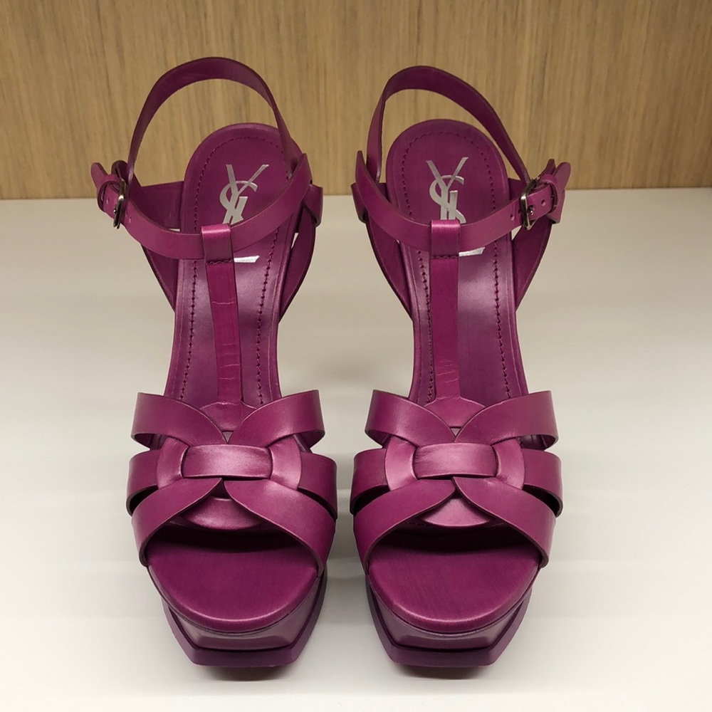 💜HP💜 Yves Saint Lauren Tribute Sandals 100% Authentic